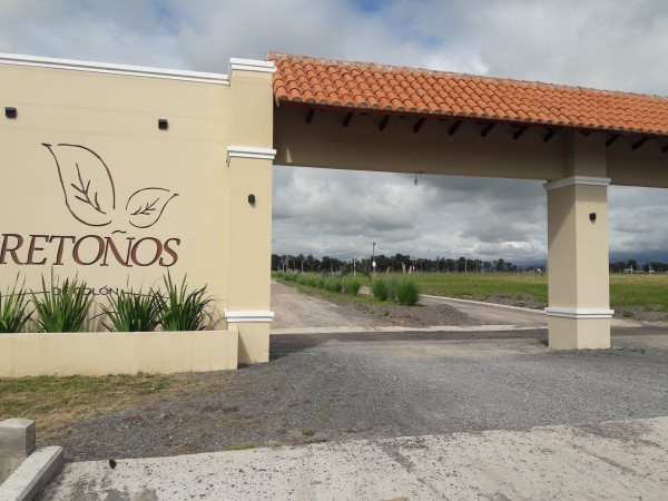 Hermoso lote en Retoños de Colon