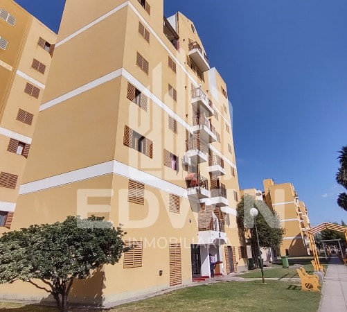EN VENTA! Impecable departamento Complejo Arenales
