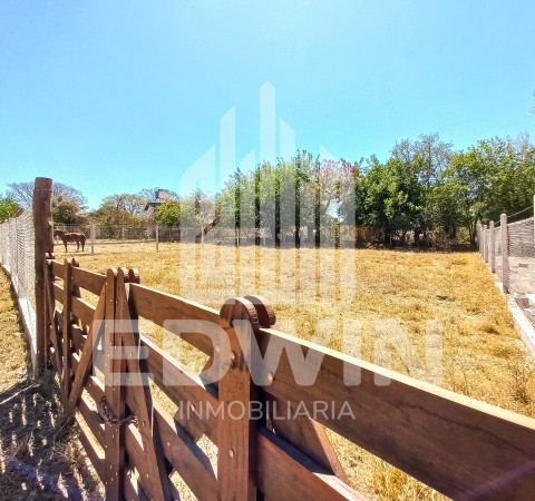 Terrenos en Lares - Vaqueros. Sobre Av principal con cercado perimetral. Entrega inmediata!