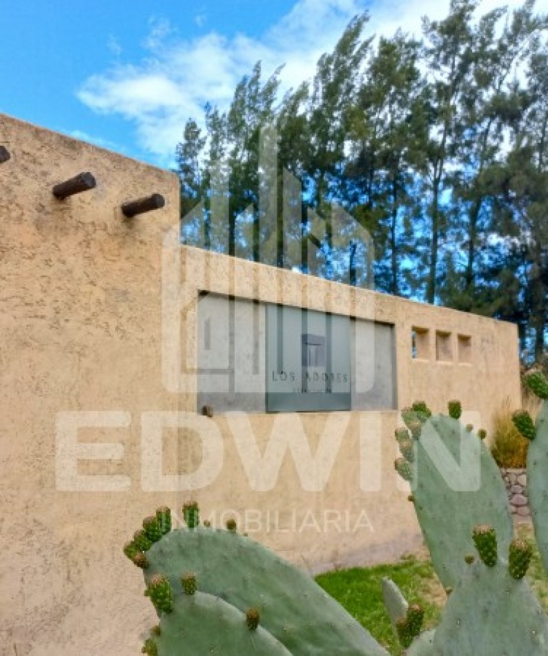 Urbanizacion Los Adobes
