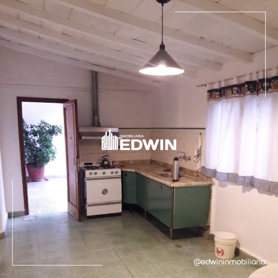 En venta casa en Tres Cerritos a dos cuadras de la segunda rotonda