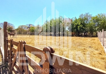 Terrenos en Lares - Vaqueros. Sobre Av principal con cercado perimetral. Entrega inmediata!